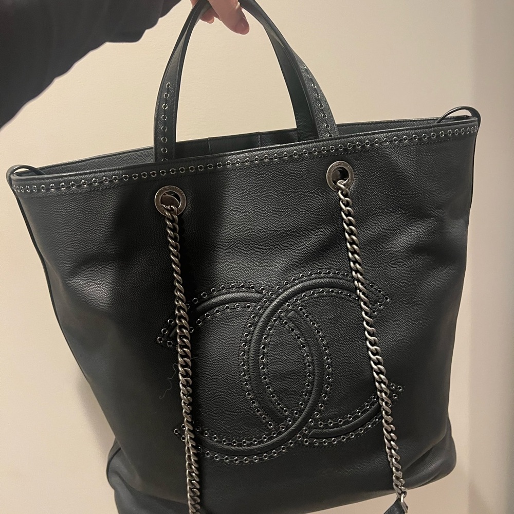 Chanel Black Leather Tote Bag, authentic.  With authenticity card, dust bag, box